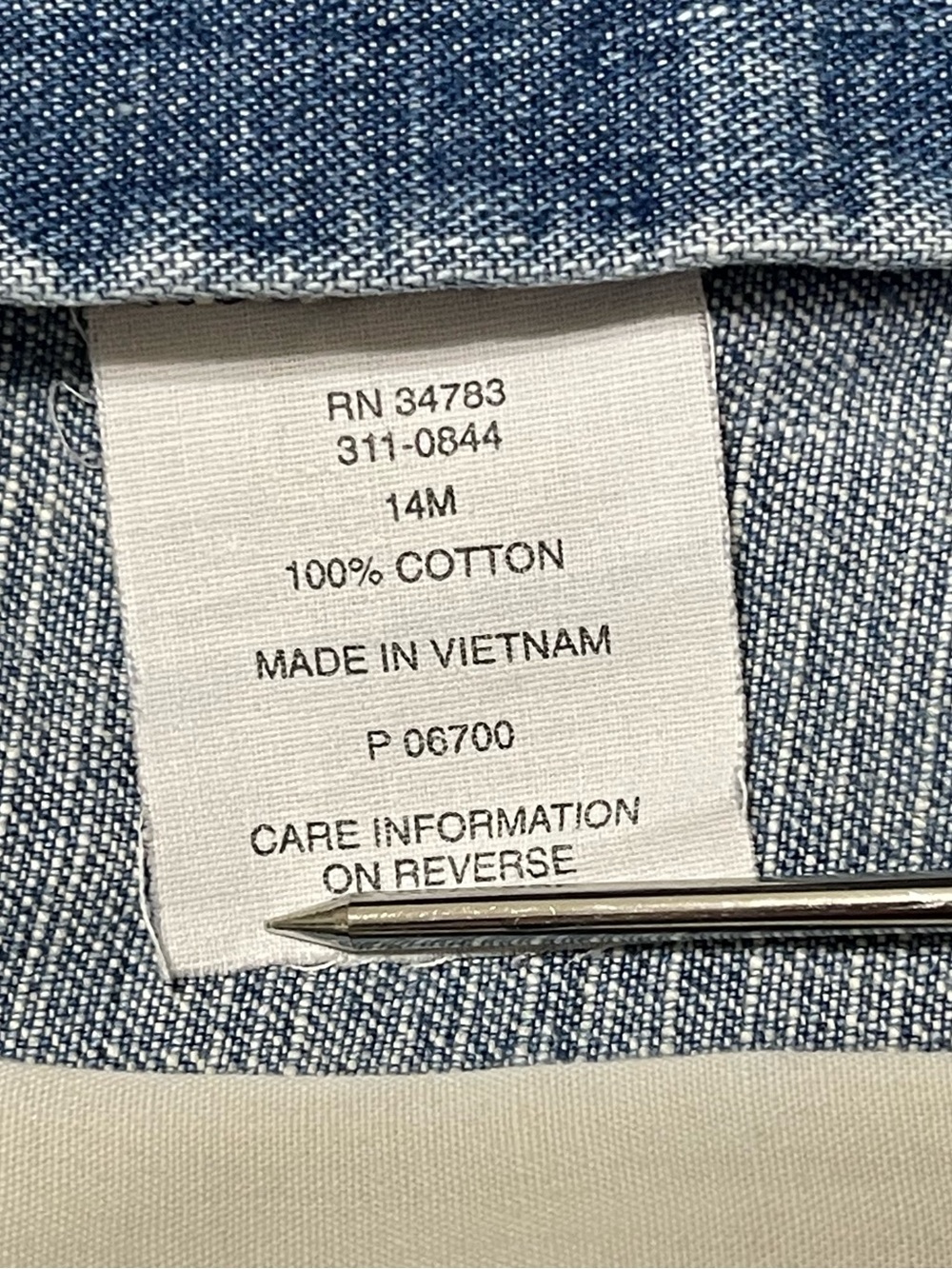 Vtg Riveted by Lee Women’s 14 High-Rise Light Blue Denim Jean Mom Shorts Summer - Picture 3 of 10